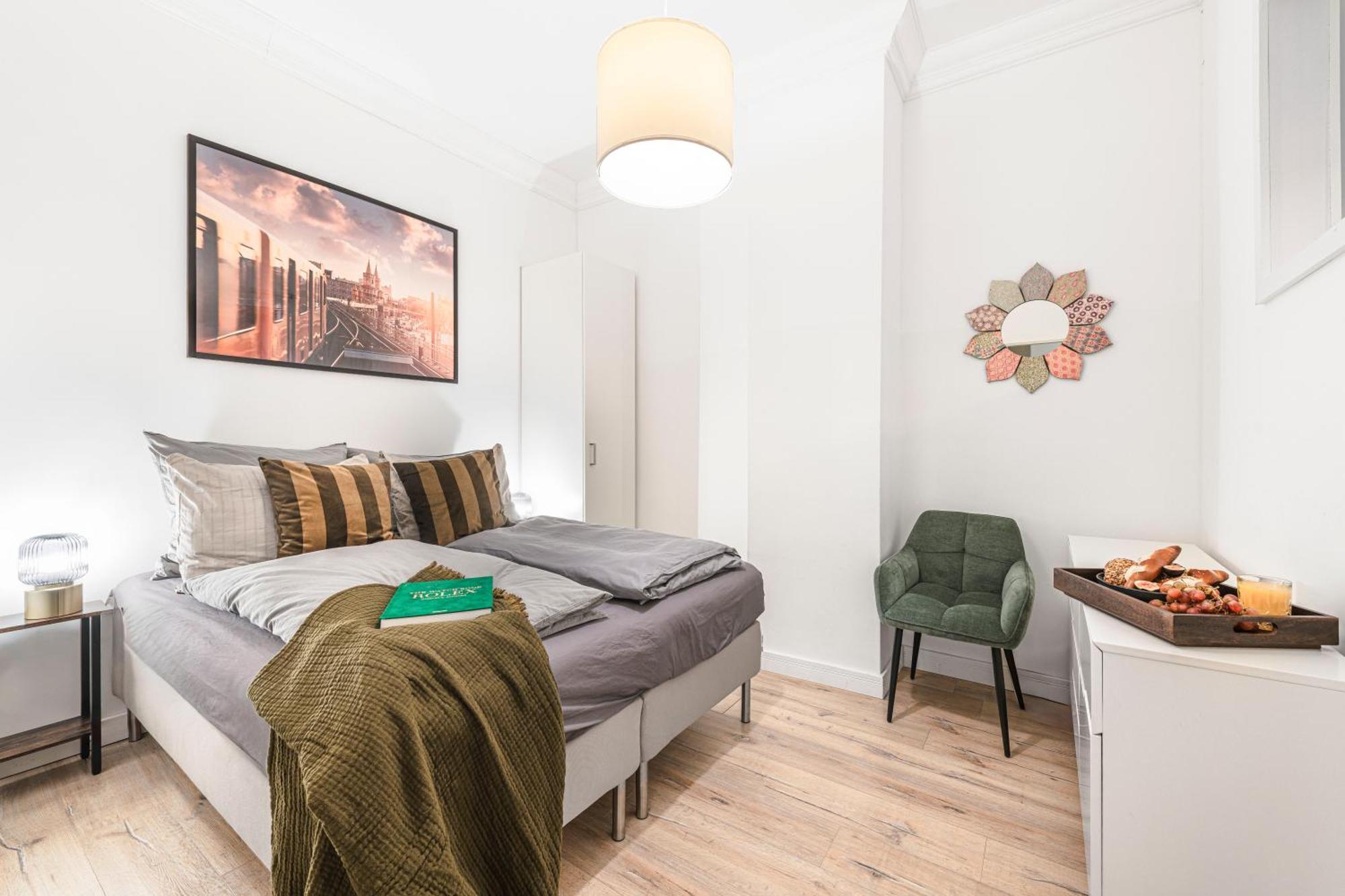 The Goethe Group Loft, 2 Bedroom 2 Bath Rooms, One Living Room, Family Friendly, 2-5 Guests — Fotos 1